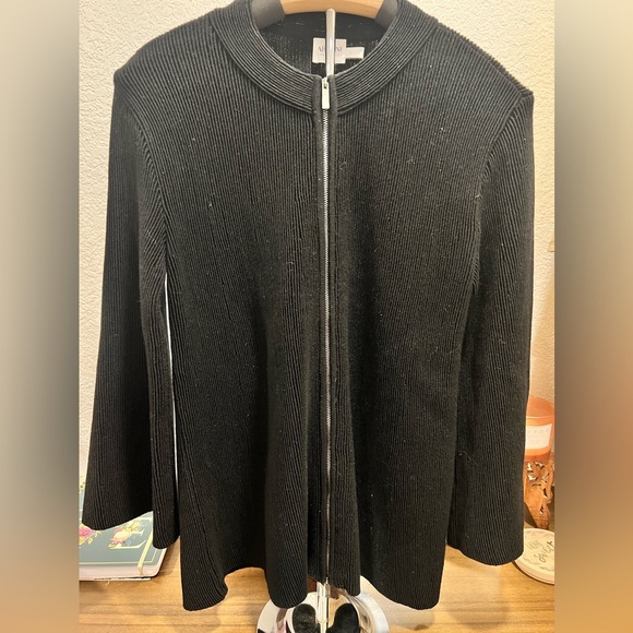 Black Zip-Up Women's Jacket - Picture 1 of 5